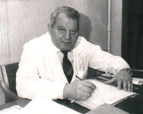 Первый заведующий отделом воспалительных заболеваний НИИ урологии (1979-1985 гг.), выдающийся ученый, д.м.н., профессор А.Л. Шабад
